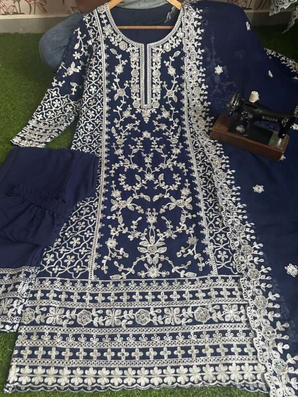 Elegant 3Pc Indian Georgette Kurti Set - Image 3