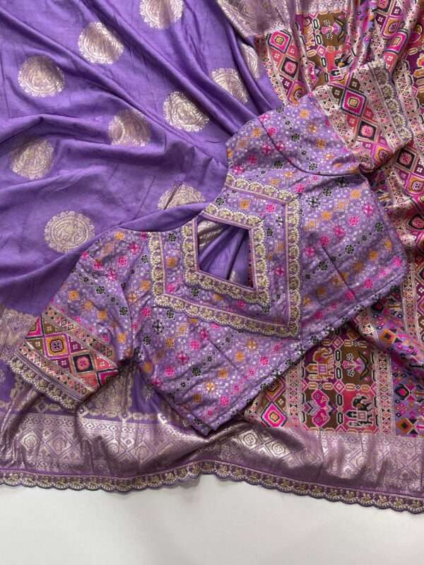 Banarasi saree with flower design - Image 7